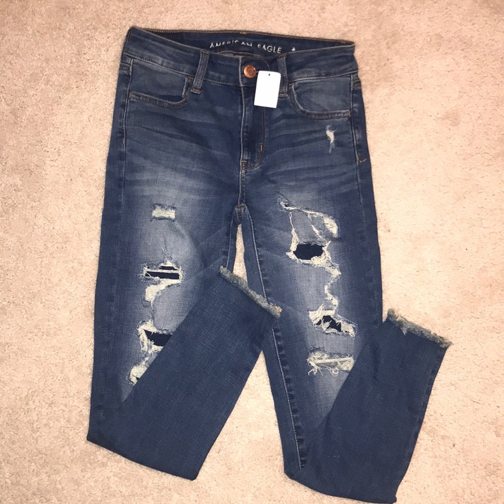 American Eagle ripped jeans NWT